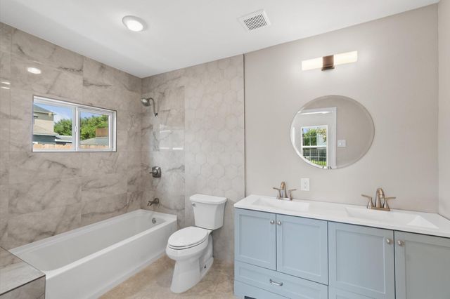 2220 Holman Street, Houston, TX 77004