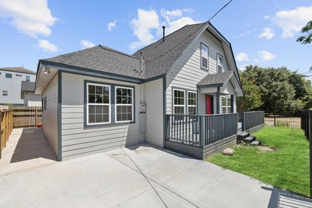 2220 Holman Street, Houston, TX 77004