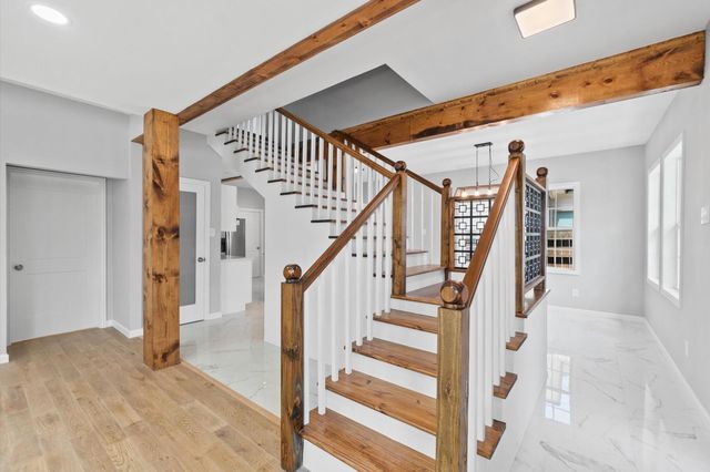 2220 Holman Street, Houston, TX 77004