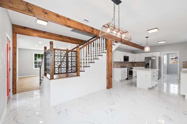 2220 Holman Street, Houston, TX 77004
