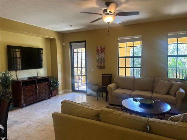 9134 CHULA VISTA ST 12504, Naples, FL 34113