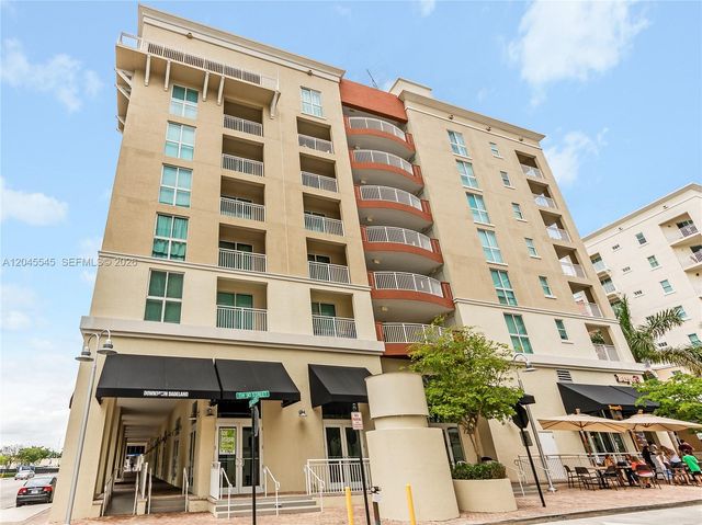 7285 SW 90th St D409, Miami, FL 33156