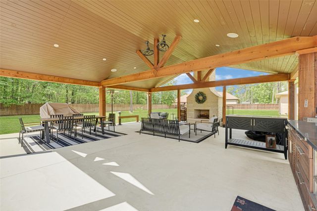 19319 Cabango Drive, Porter, TX 77365