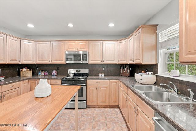 1925 Commonwealth Boulevard, Toms River, NJ 08757
