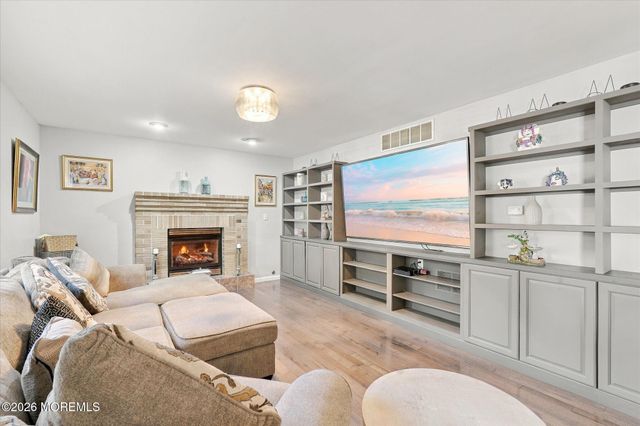 1925 Commonwealth Boulevard, Toms River, NJ 08757