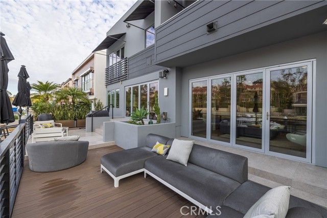 748 Harbor Island Drive, Newport Beach, CA 92660