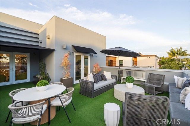 748 Harbor Island Drive, Newport Beach, CA 92660