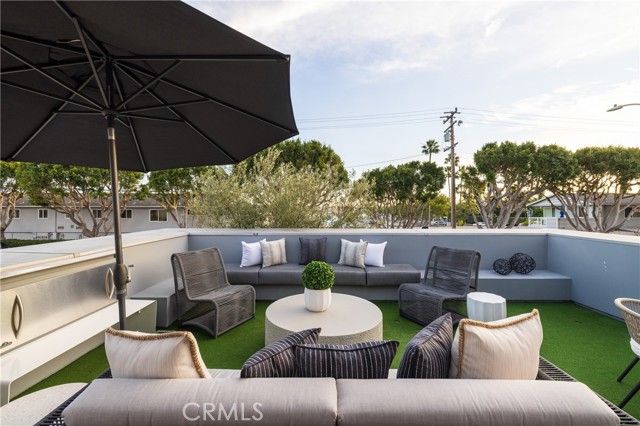 748 Harbor Island Drive, Newport Beach, CA 92660