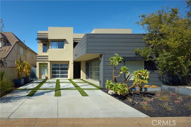 748 Harbor Island Drive, Newport Beach, CA 92660