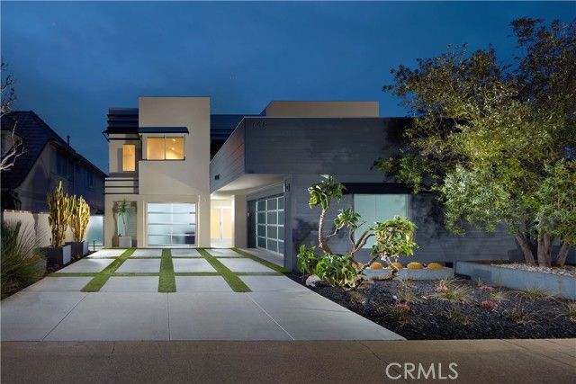 748 Harbor Island Drive, Newport Beach, CA 92660