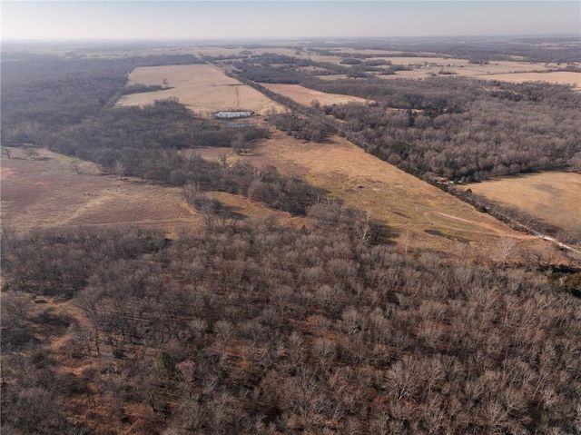 21775 S 725th Road, Stockton, MO 65785