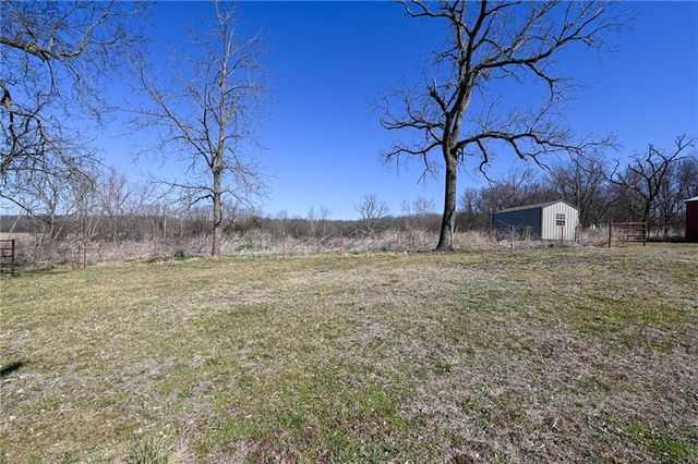 21775 S 725th Road, Stockton, MO 65785
