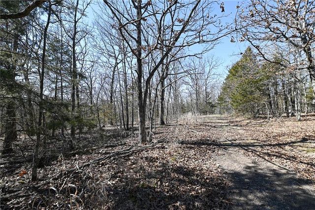 21775 S 725th Road, Stockton, MO 65785