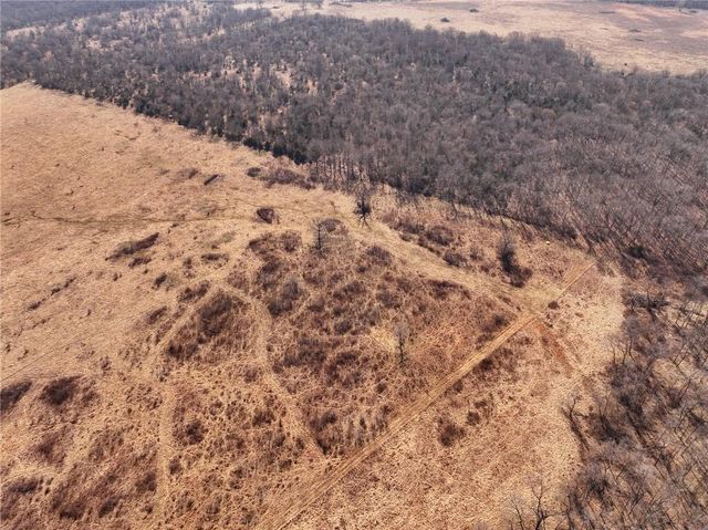 21775 S 725th Road, Stockton, MO 65785