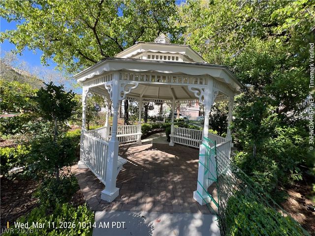 7558 Grassy Bank Street, Las Vegas, NV 89139