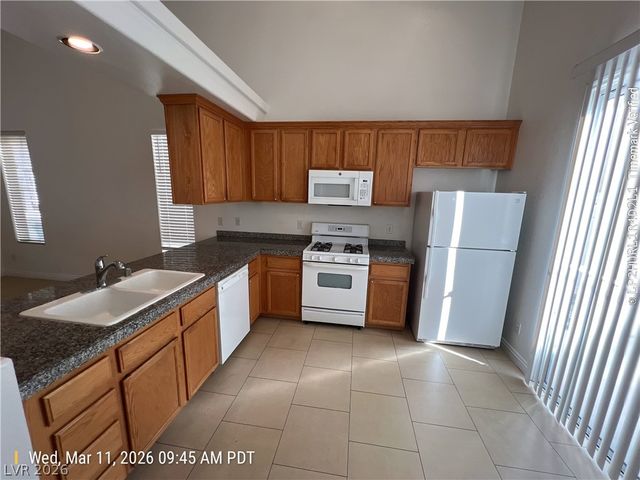 7558 Grassy Bank Street, Las Vegas, NV 89139