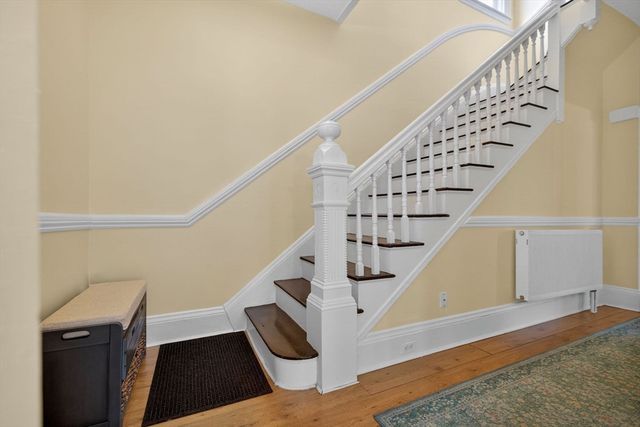 146 Poplar St, Boston, MA 02131