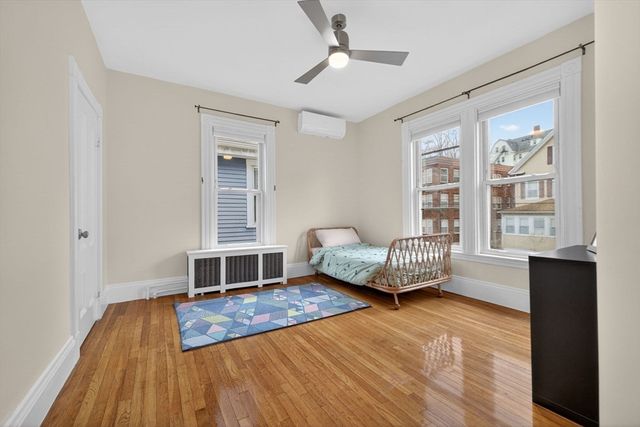 146 Poplar St, Boston, MA 02131