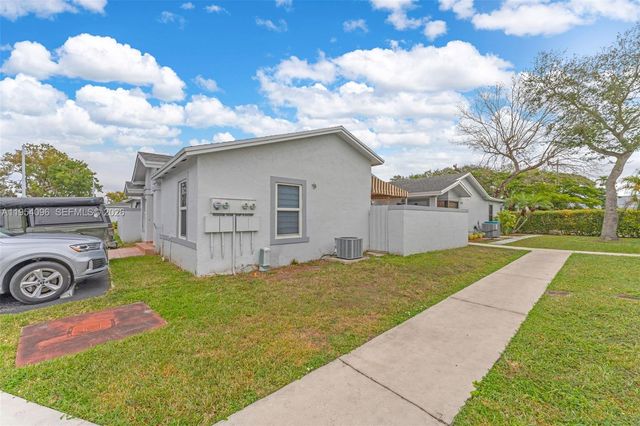 6445 SW 152nd Pl 6-45, Miami, FL 33193
