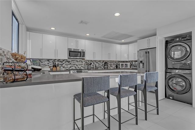 1405 Galiano St 4, Coral Gables, FL 33134