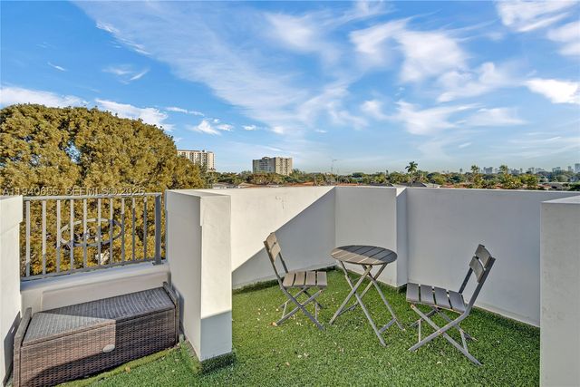 1405 Galiano St 4, Coral Gables, FL 33134