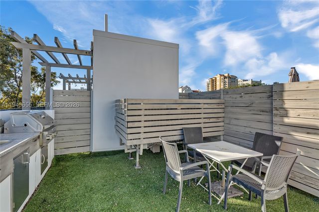 1405 Galiano St 4, Coral Gables, FL 33134