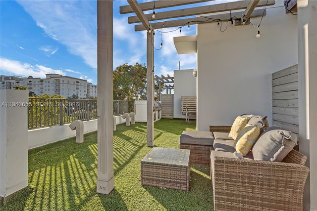 1405 Galiano St 4, Coral Gables, FL 33134