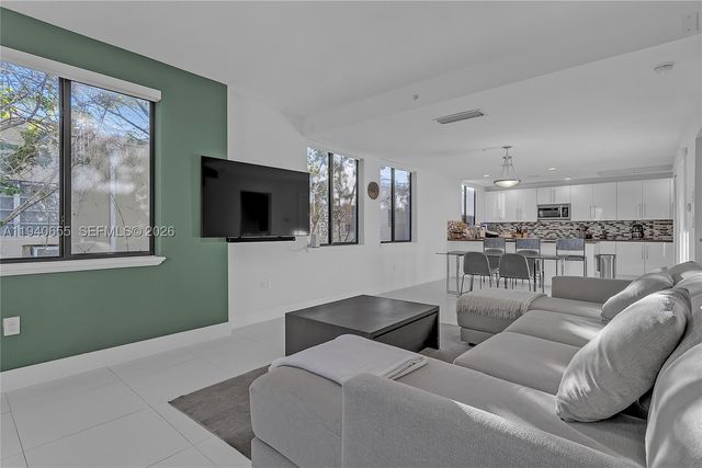 1405 Galiano St 4, Coral Gables, FL 33134