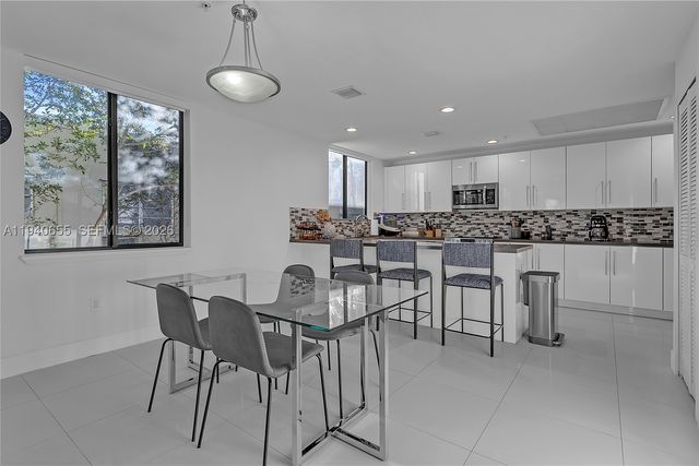 1405 Galiano St 4, Coral Gables, FL 33134