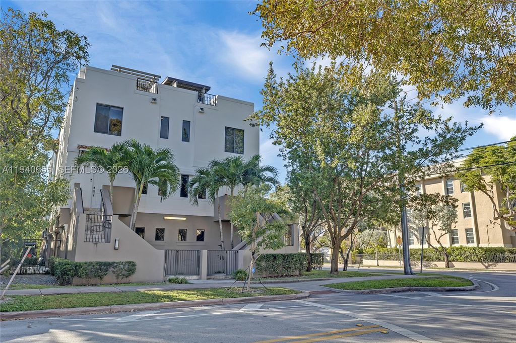 1405 Galiano St 4, Coral Gables, FL 33134