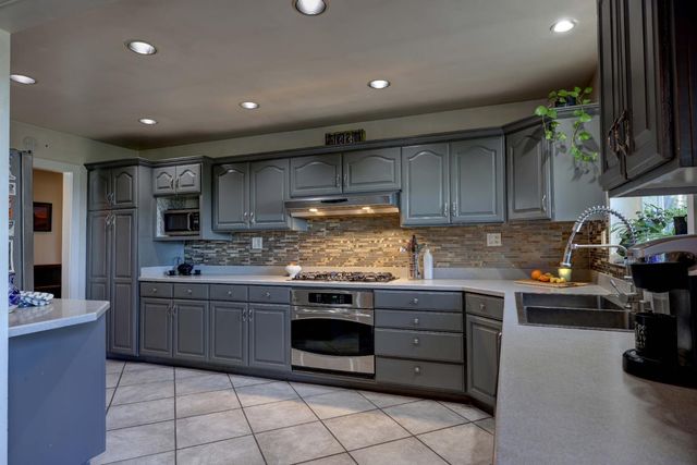 280 Alpine Dr, Colfax, CA 95713