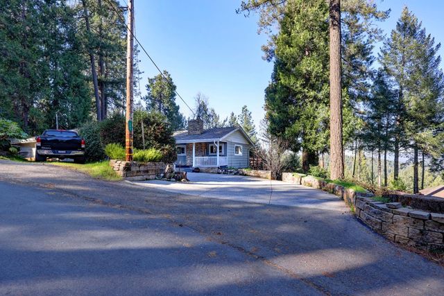 280 Alpine Dr, Colfax, CA 95713