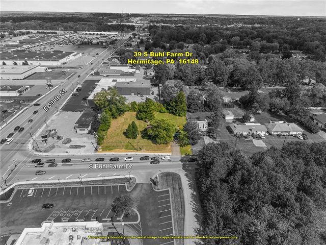 39 S Buhl Farm Dr, Hermitage, PA 16148