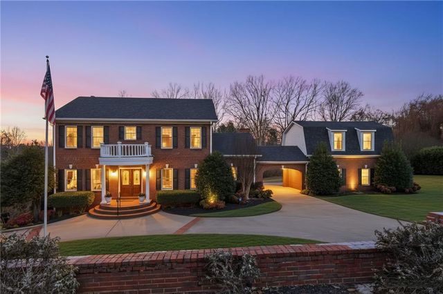 242 Cloudland N Road, Dahlonega, GA 30533