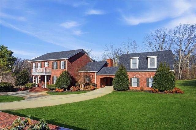 242 Cloudland N Road, Dahlonega, GA 30533