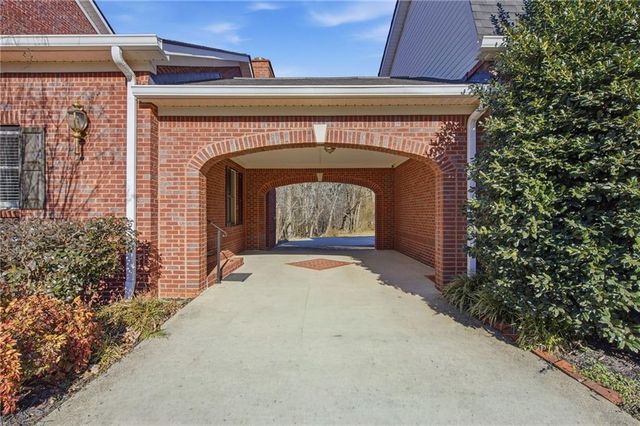 242 Cloudland N Road, Dahlonega, GA 30533