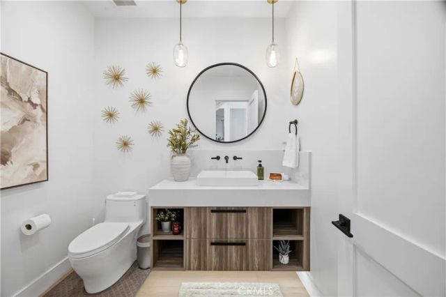 2504 Fisk Lane, Redondo Beach, CA 90278