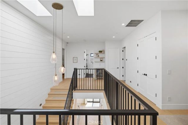 2504 Fisk Lane, Redondo Beach, CA 90278