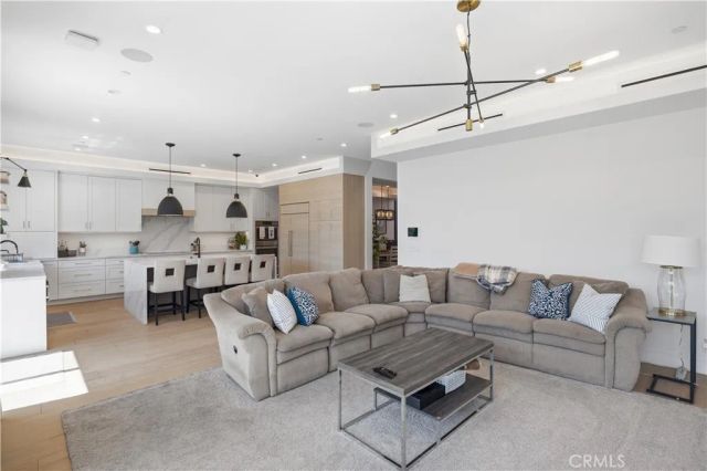 2504 Fisk Lane, Redondo Beach, CA 90278