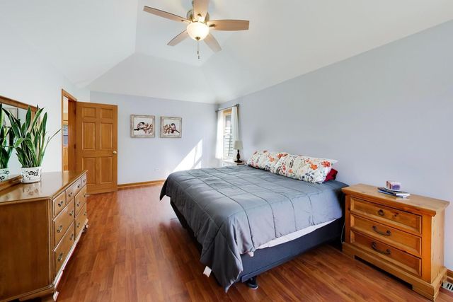 428 Sudbury Circle, Oswego, IL 60543