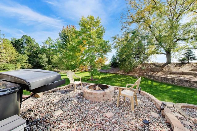 428 Sudbury Circle, Oswego, IL 60543