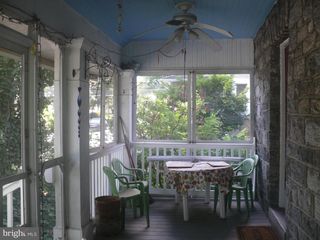 41 E LOGAN AVE, Glenolden, PA 19036