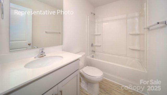 2075 10th Street SE, Hickory, NC 28602