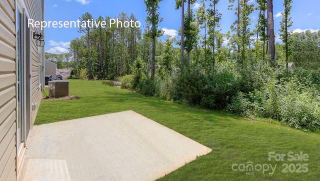 2075 10th Street SE, Hickory, NC 28602