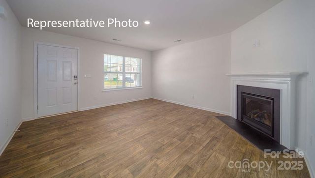 2075 10th Street SE, Hickory, NC 28602