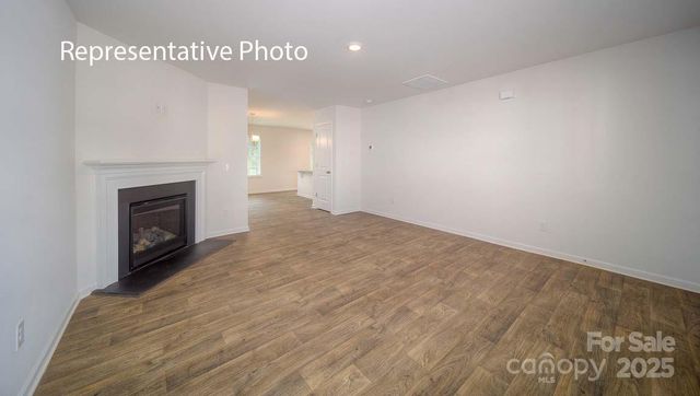 2075 10th Street SE, Hickory, NC 28602