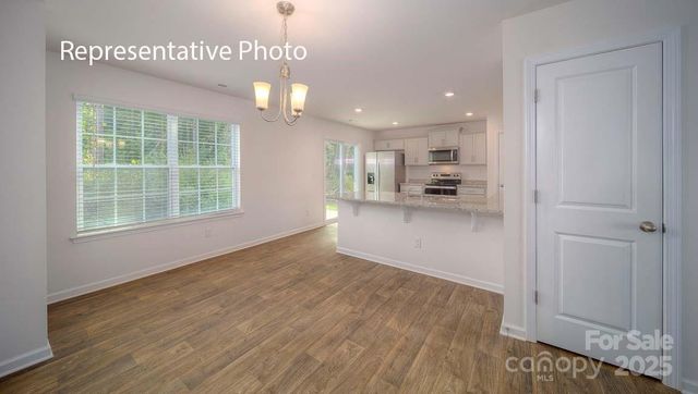 2075 10th Street SE, Hickory, NC 28602