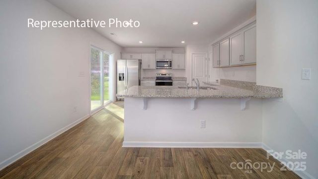 2075 10th Street SE, Hickory, NC 28602