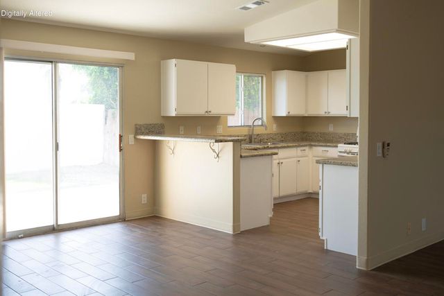 43730 Louisiana Street, Palm Desert, CA 92211