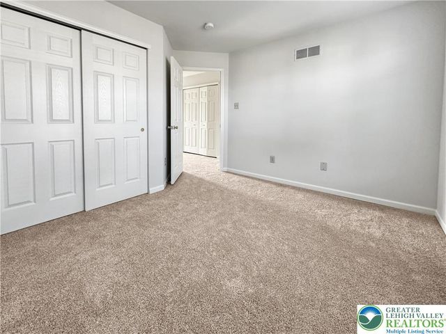 7680 Cross Creek Circle, Upper Macungie Twp, PA 18031